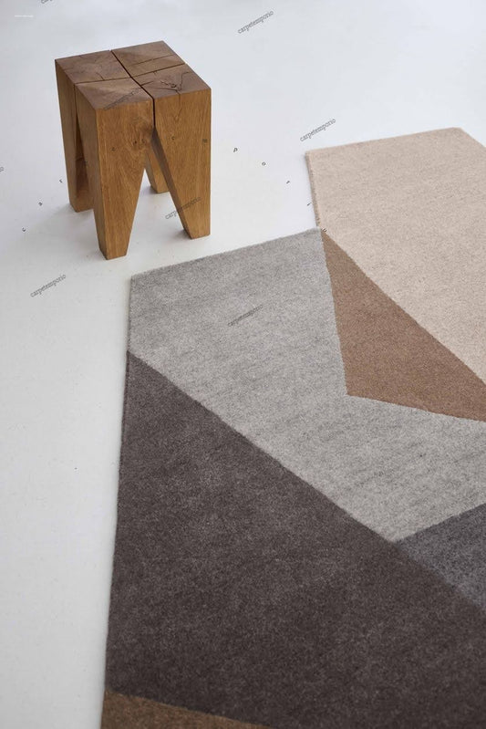 Tivora Irregular Hand Tufted Rug