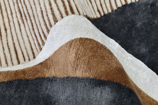 Avalora Irregular Hand Tufted Carpet