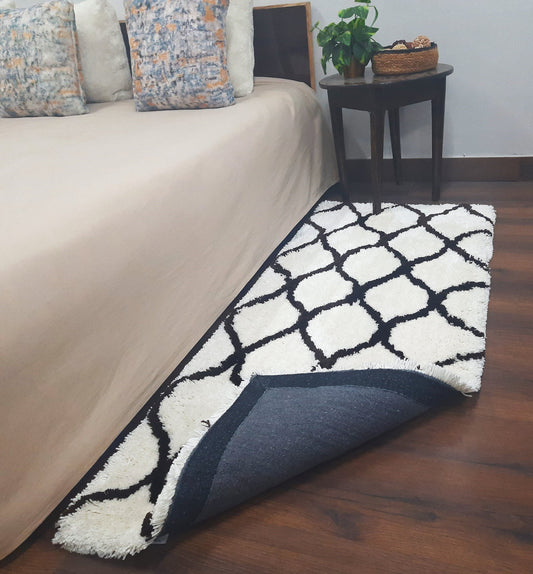 Ruqayyah Shaggy Runner