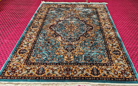 Shiraz Persian Traditional Carpet